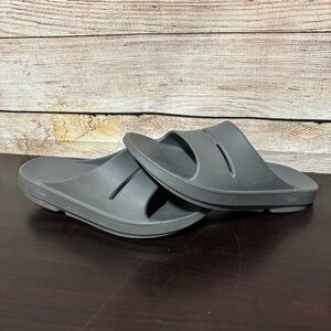 OOFOS Men’s Recovery Slide - Charcoal Gray